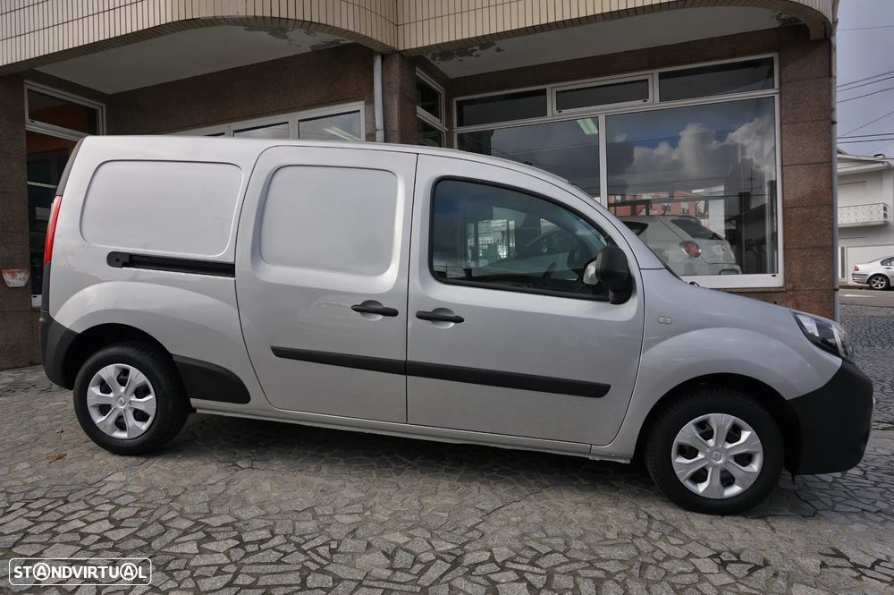 Renault Kangoo MAXI 1.5 DCI 3L IVA DEDUTIVEL - 4