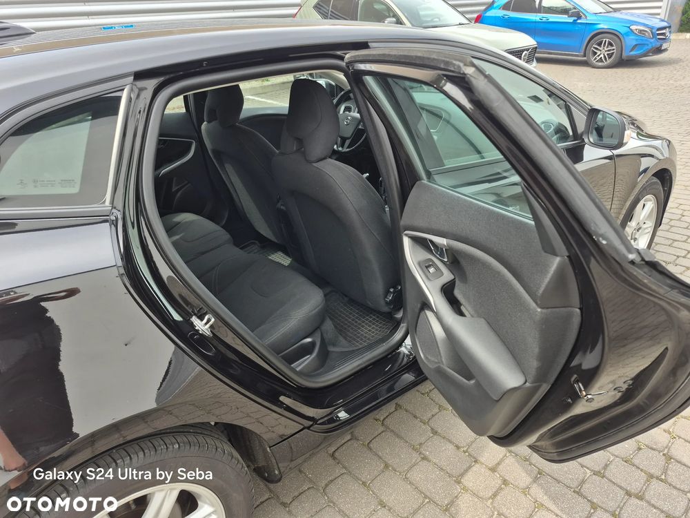 Volvo V40 D2 Inscription - 22