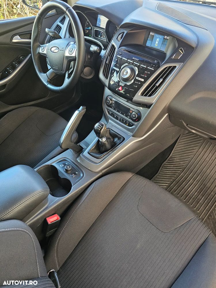 Ford Focus 1.6 EcoBoost Start-Stopp-System Titanium - 8