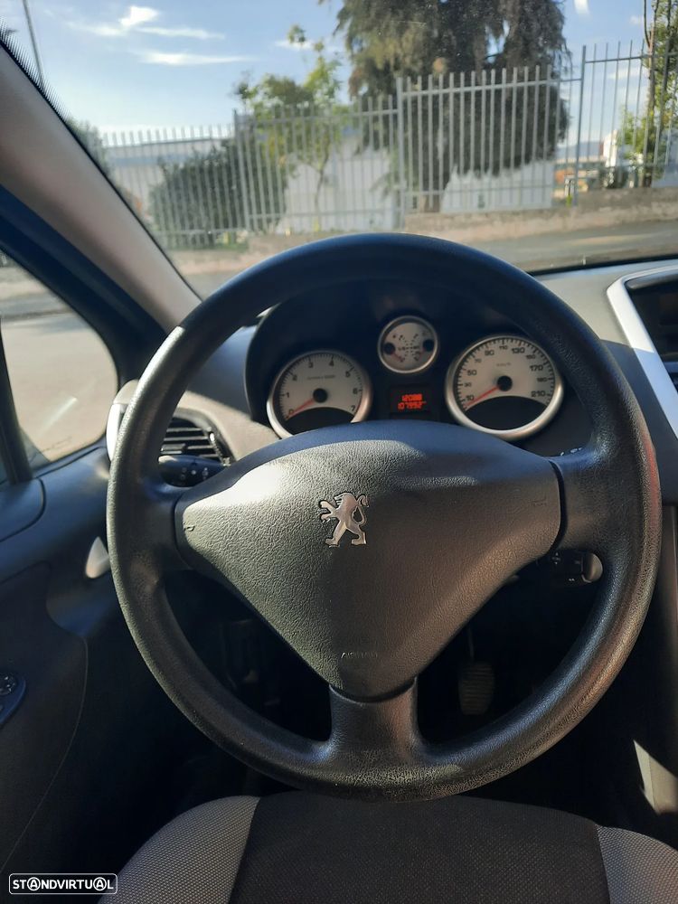 Peugeot 207 1.4 16V Open - 10
