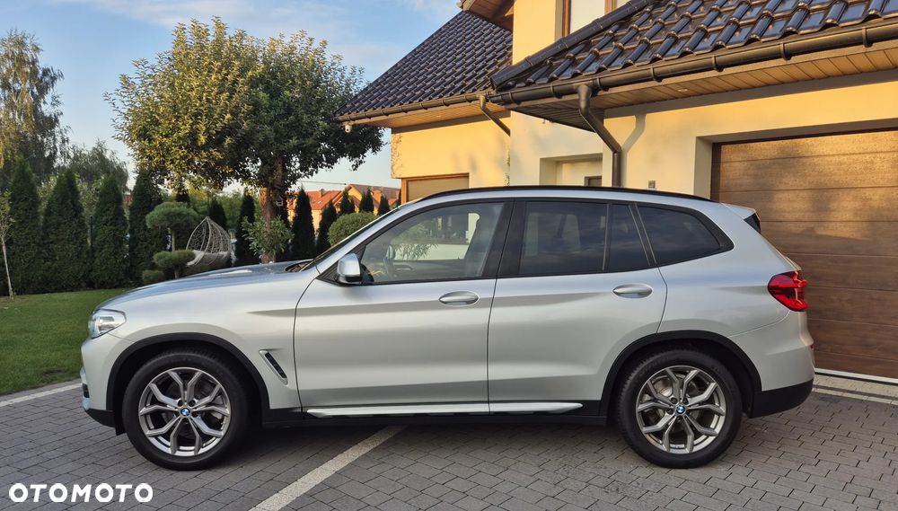 BMW X3 xDrive20d xLine - 32