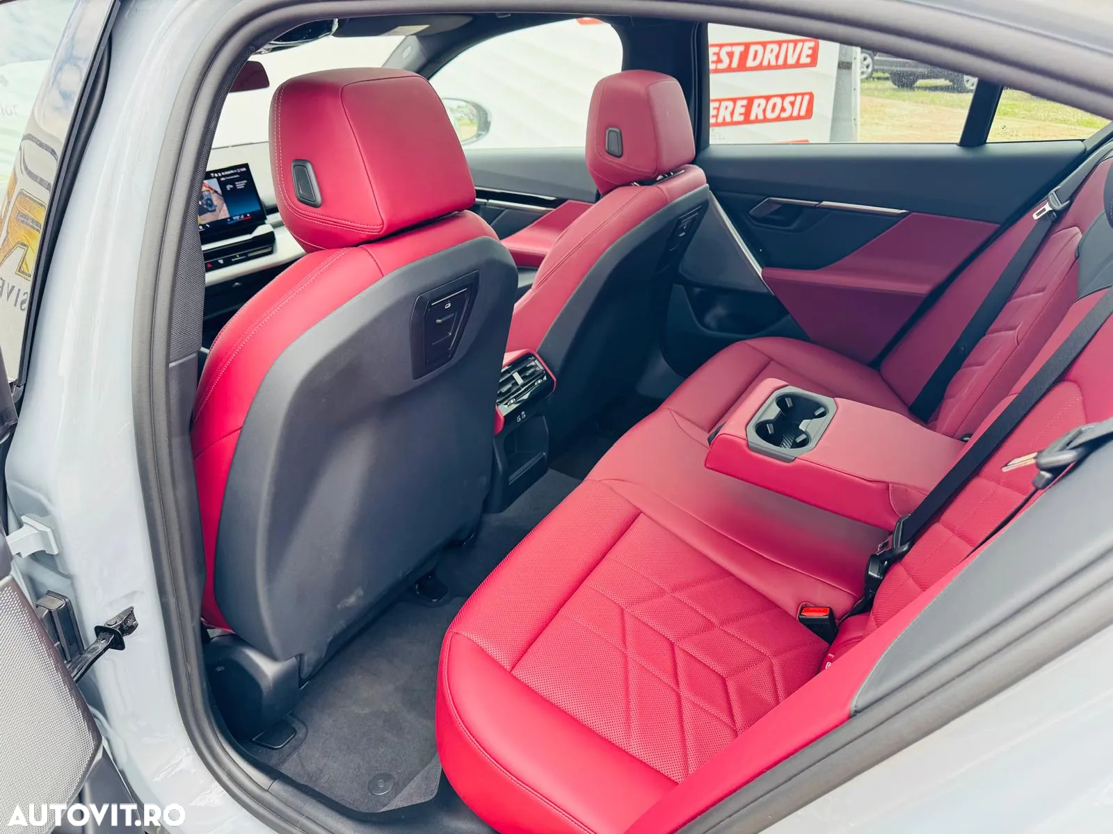 BMW Seria 5 520d xDrive AT MHEV - 12