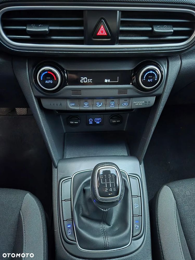 Hyundai Kona - 23