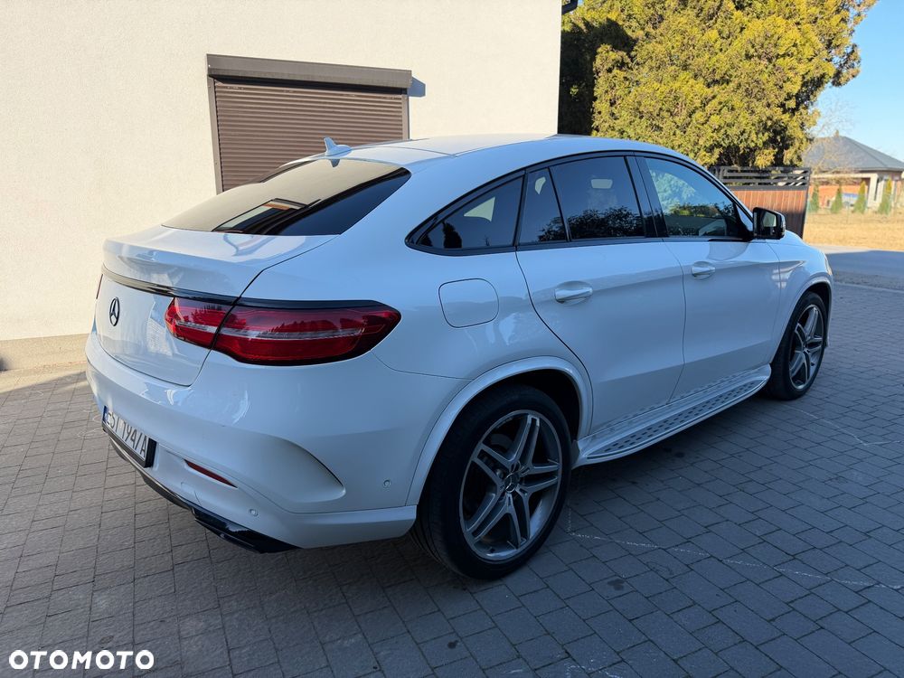 Mercedes-Benz GLE 350 d 4Matic 9G-TRONIC AMG Line - 4