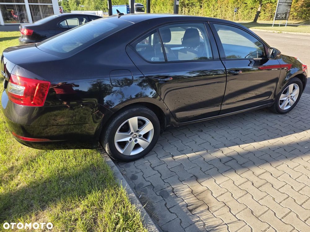 Skoda Octavia 1.6 TDI SCR Ambition - 2