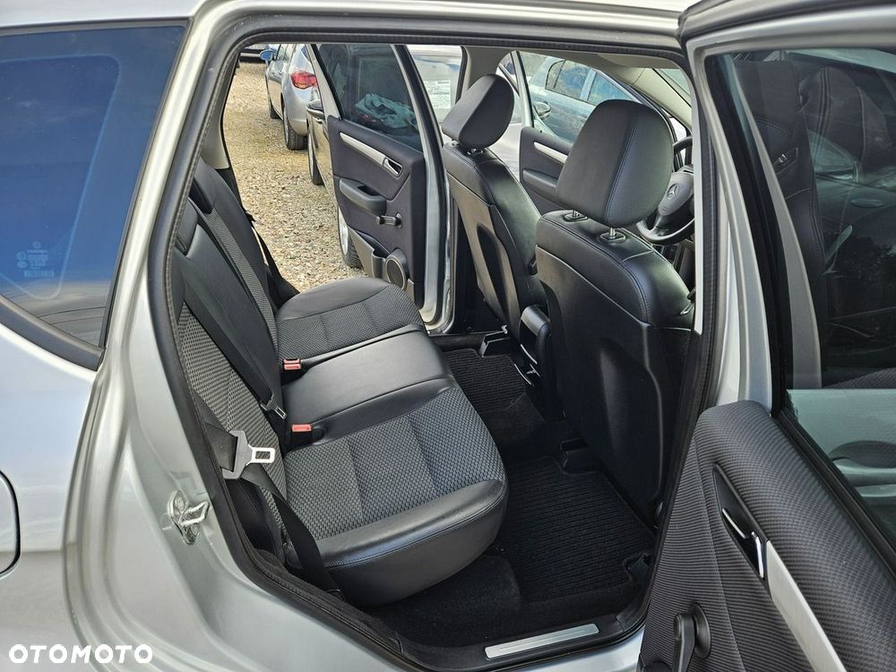 Mercedes-Benz Klasa A 160 BlueEfficiency - 11