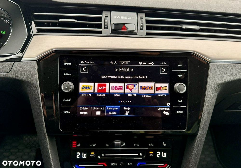 Volkswagen Passat - 31