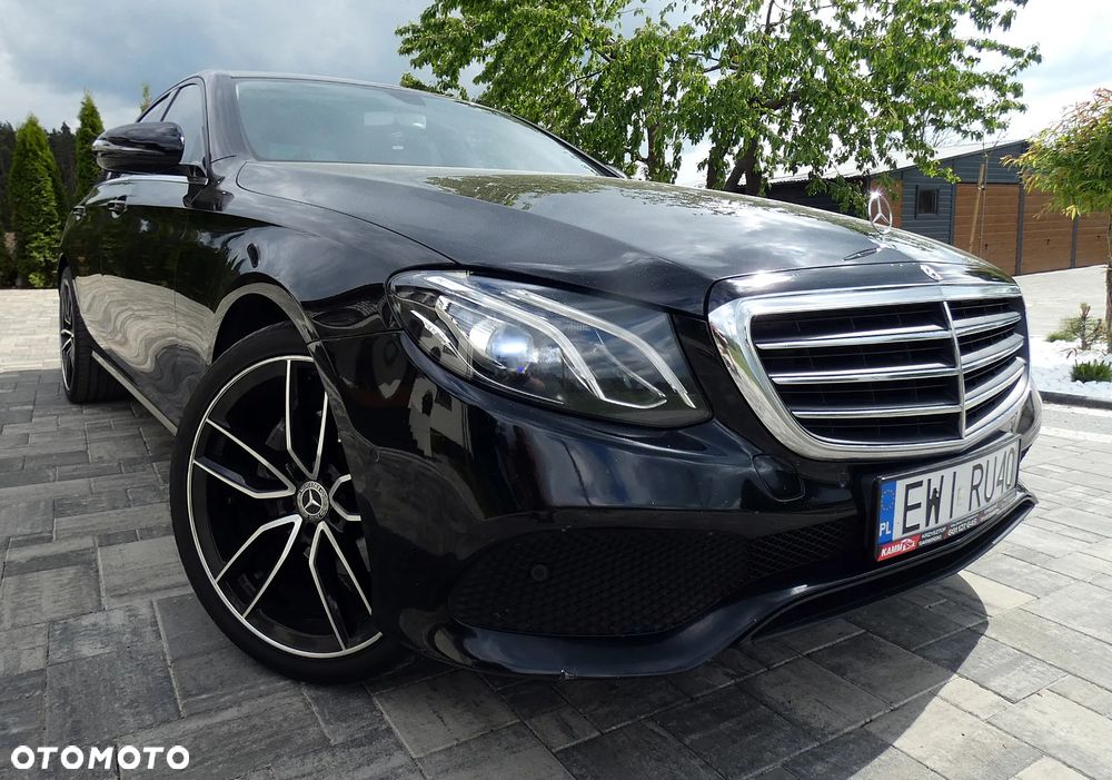 Mercedes-Benz Klasa E 220 d 4-Matic Business Edition 9G-TRONIC - 4