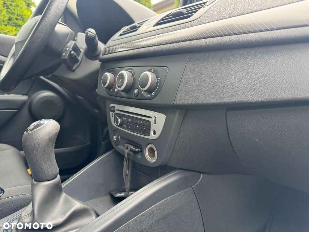 Renault Megane 1.6 16V 100 Authentique - 13