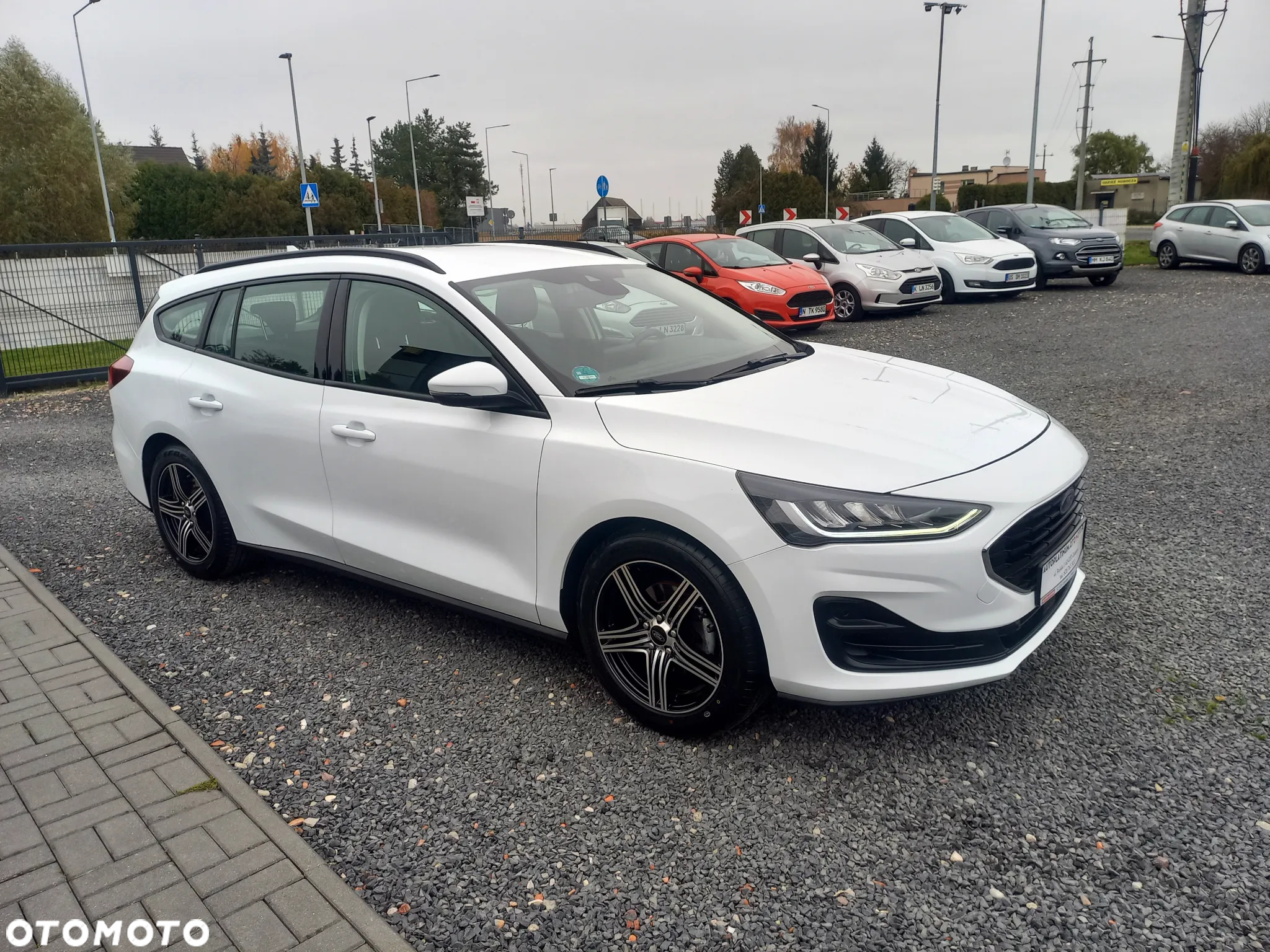 Ford Focus 1.5 EcoBlue Start-Stopp-System COOL&CONNECT DESIGN - 8