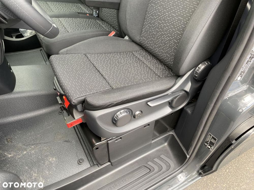 Mercedes-Benz Vito - 13