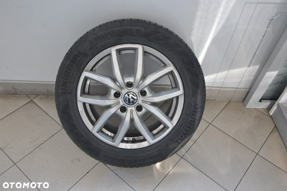 Volkswagen Caravelle - 13