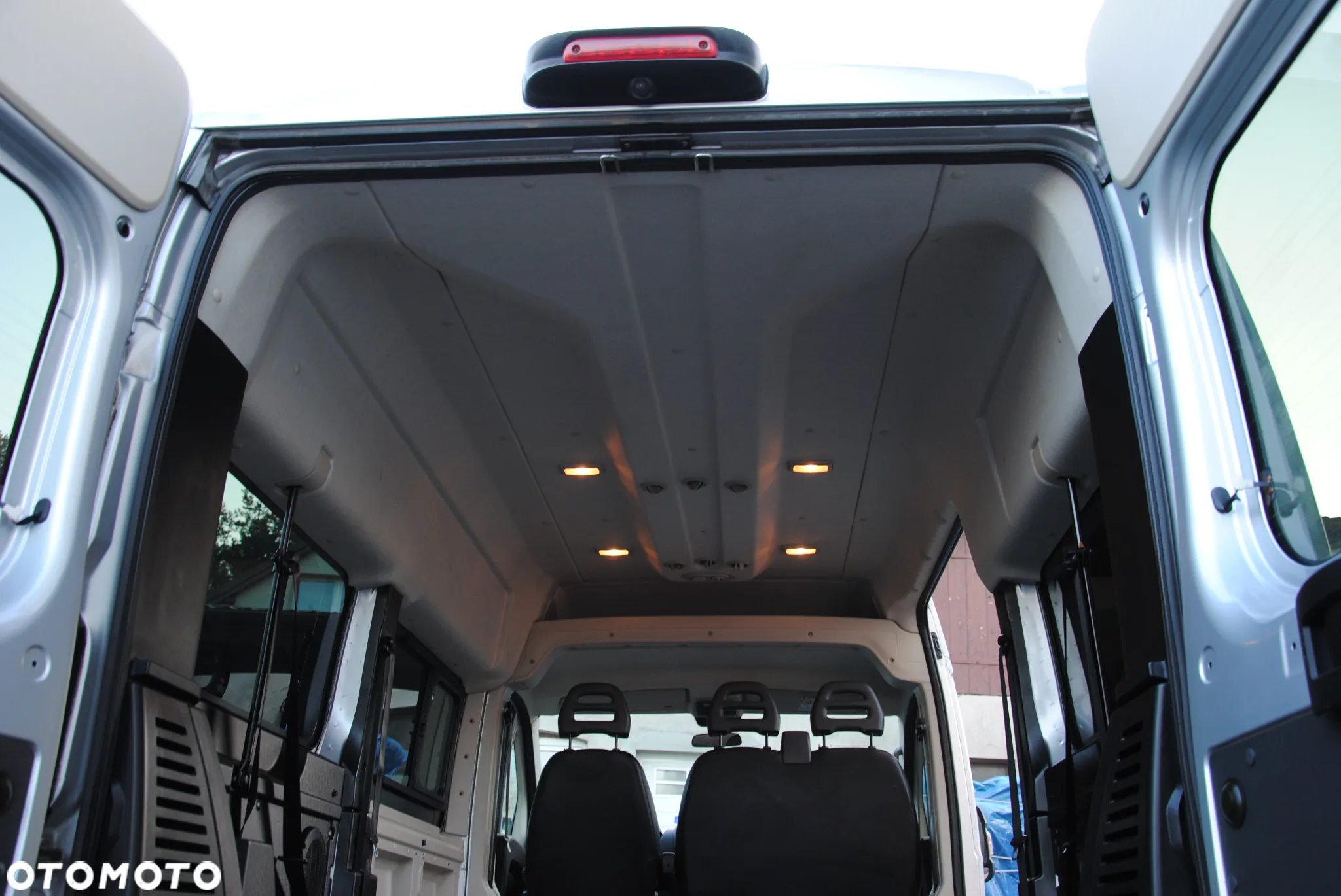 Peugeot Boxer HDi 333 L2H2 Active - 17