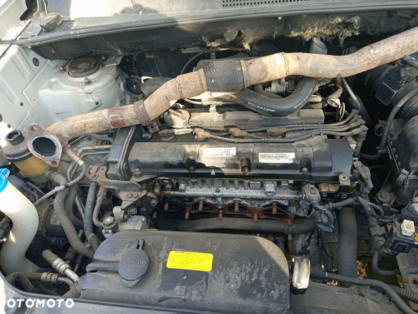 tucson sportage SKRZYNIA manual 2wd benz 2.0 2007r 100000km poznan