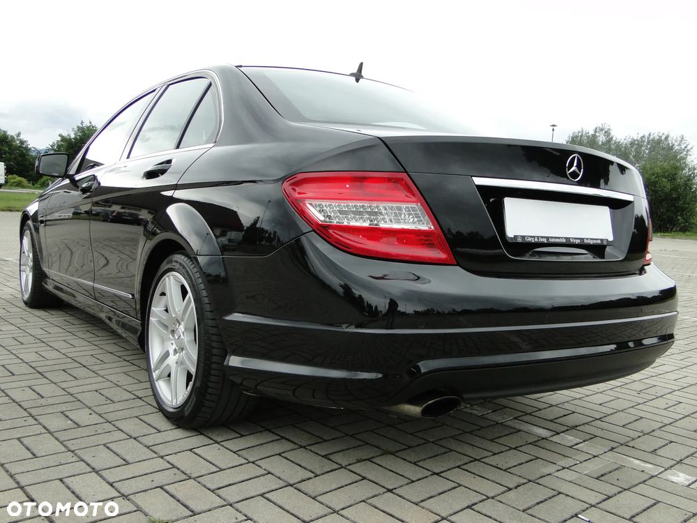 Mercedes-Benz Klasa C 200 7G-TRONIC Avantgarde Edition - 16