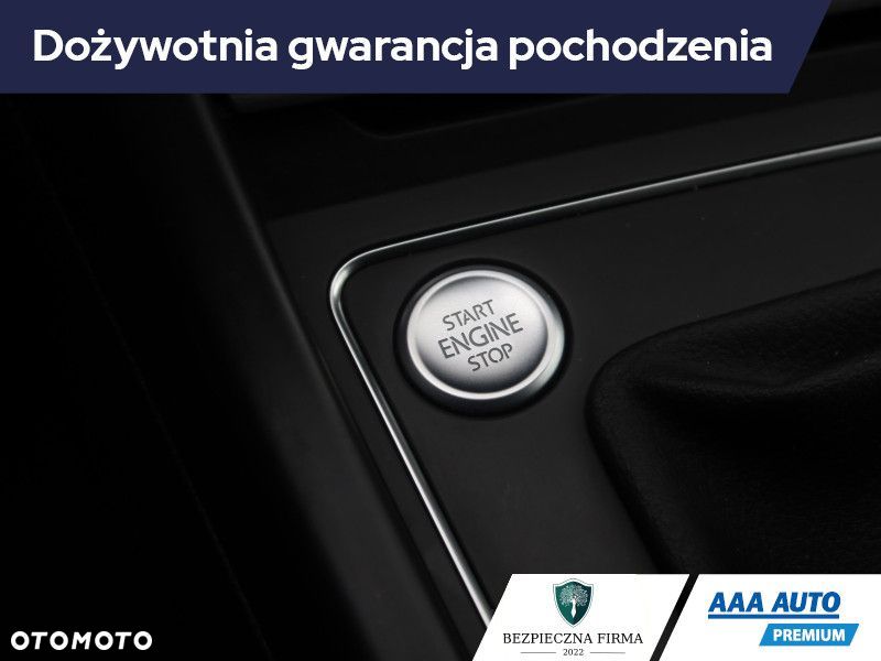 Volkswagen Touran - 22