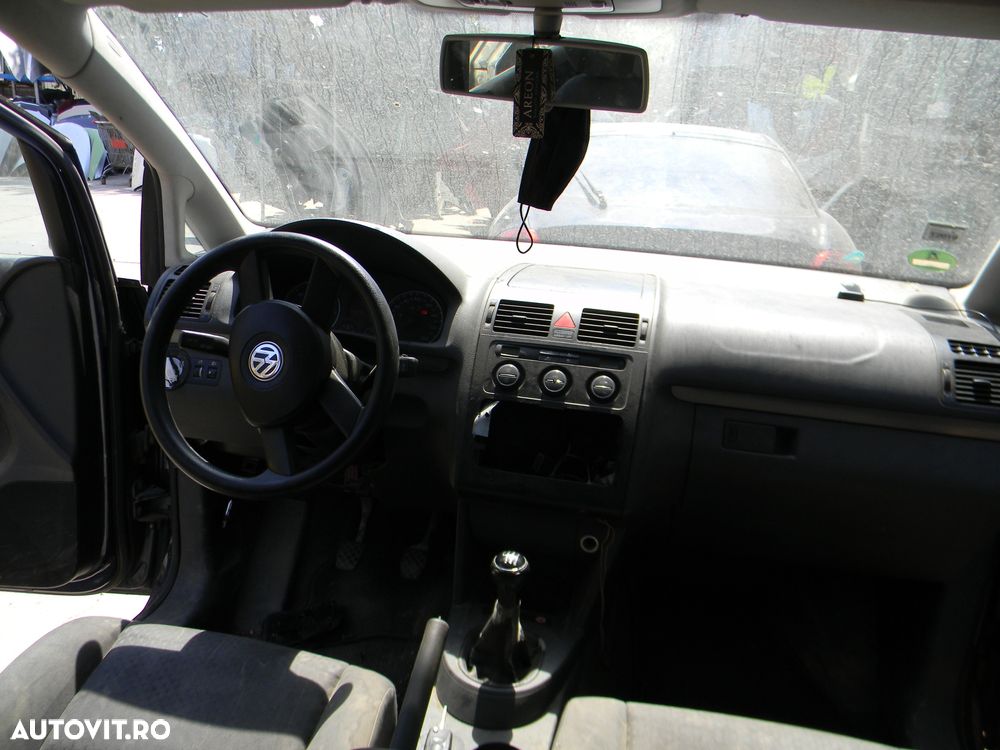 Dezmembrari  VW TOURAN (1T)  2003  > 2010 1.9 TDI Motorina - 18