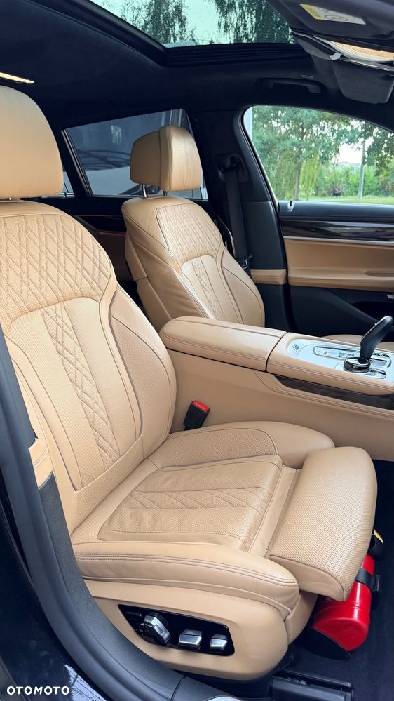 BMW Seria 7 740Ld xDrive sport - 9