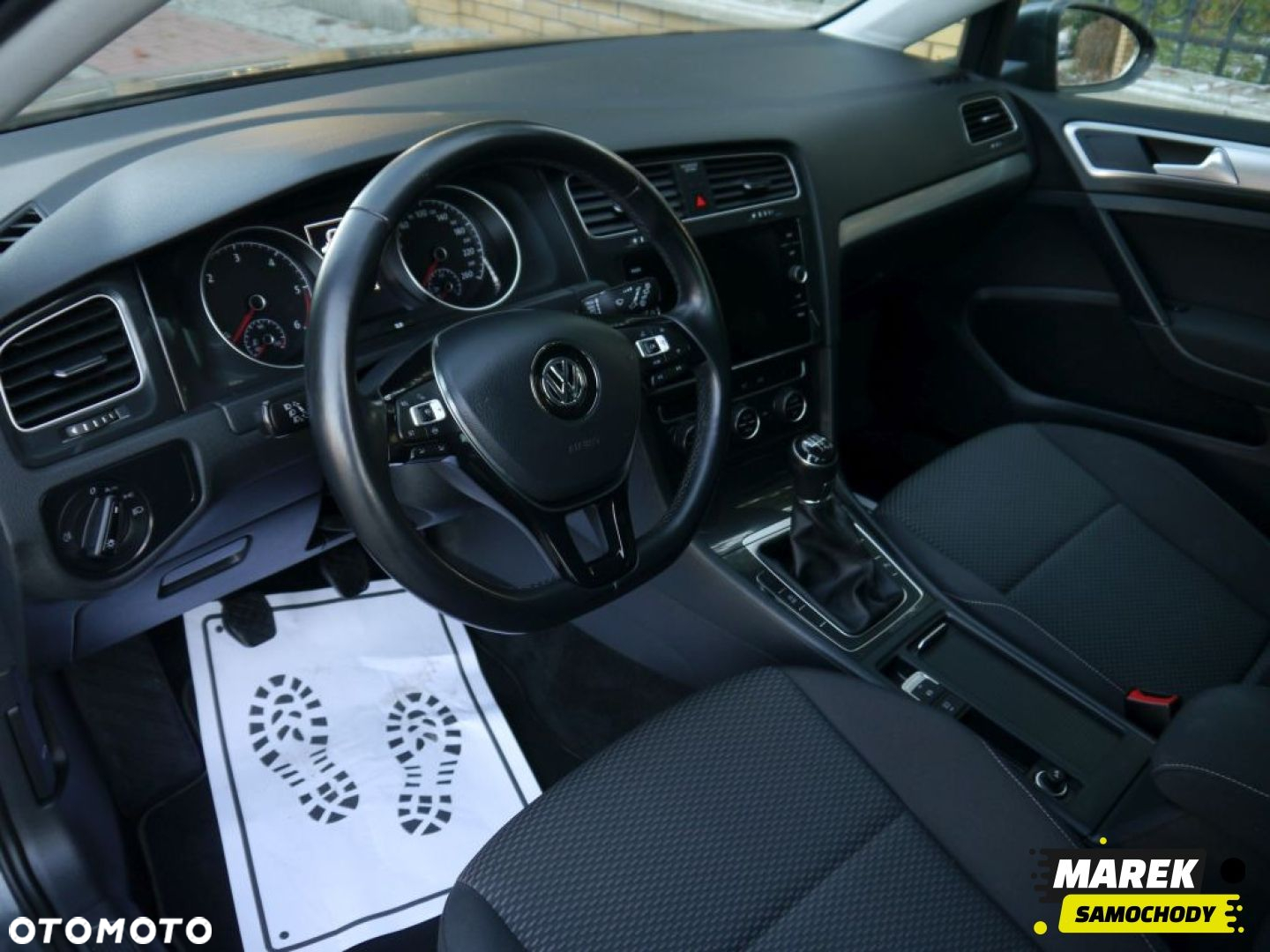 Volkswagen Golf - 14