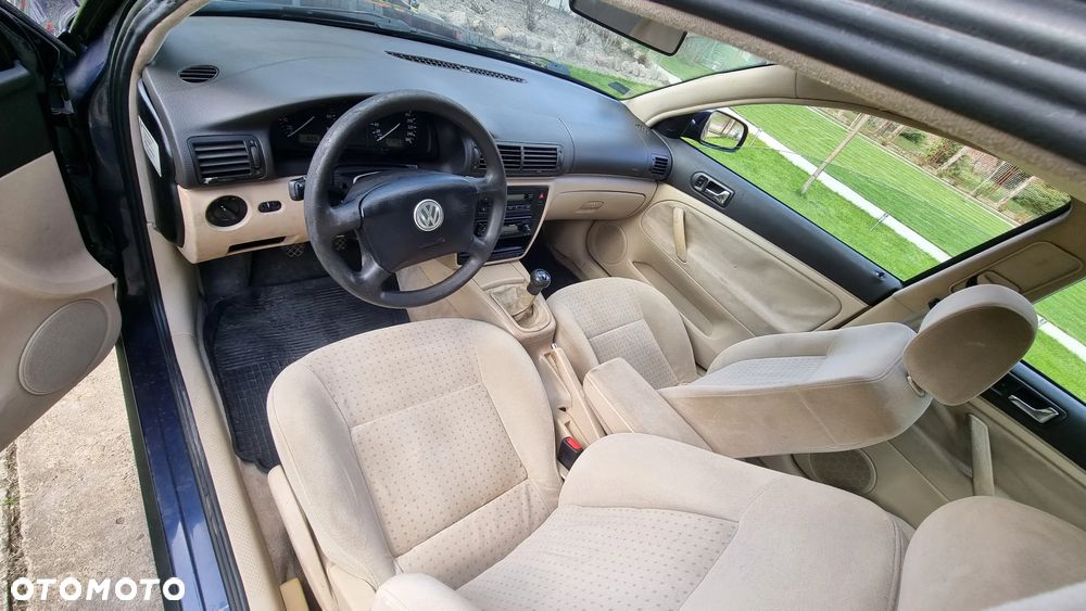 Volkswagen Passat 1.8T - 9