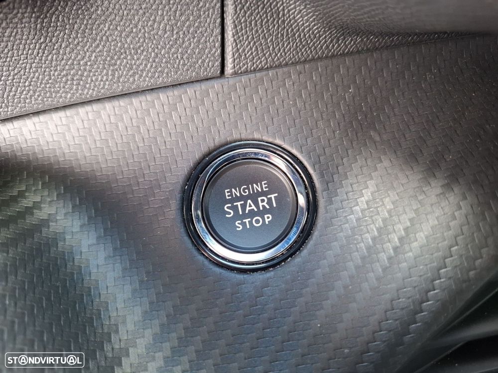Peugeot 2008 1.2 Hybrid GT e-DCS6 - 20