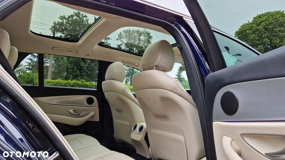 Mercedes-Benz Klasa E 300 de Avantgarde - 27