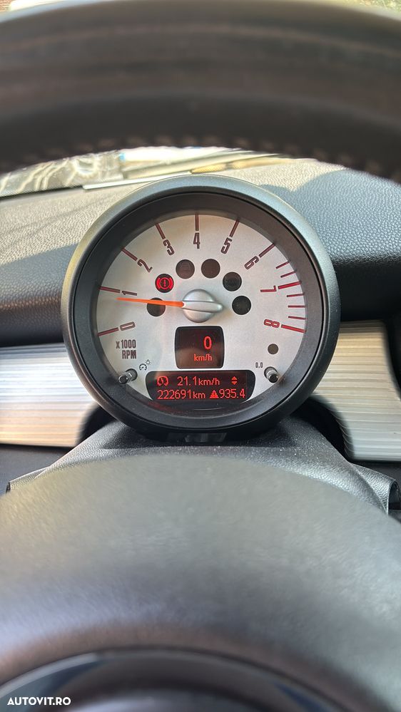 Mini Cooper 50 Camden - 18