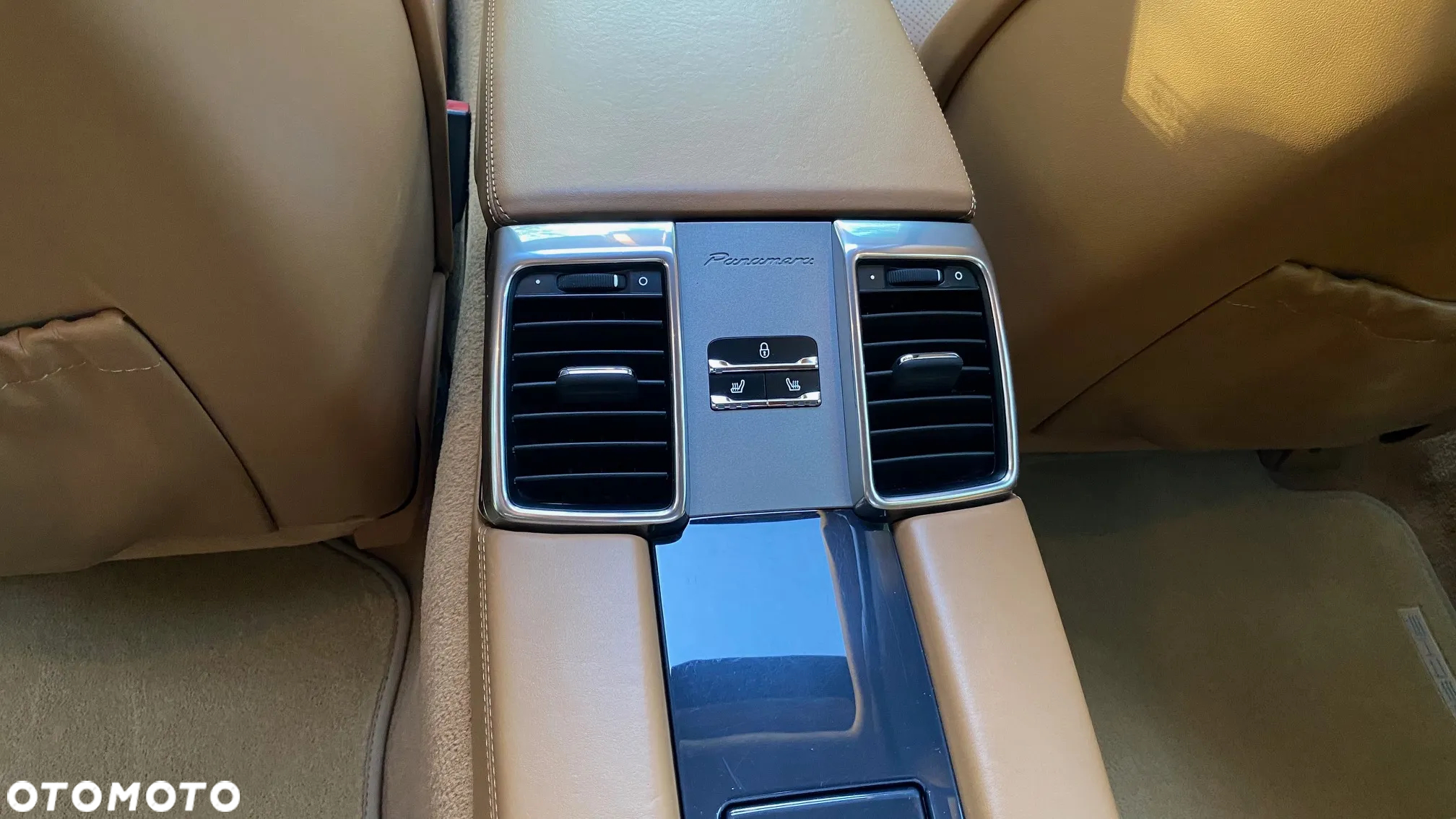 Porsche Panamera Diesel Platinum Edition - 22