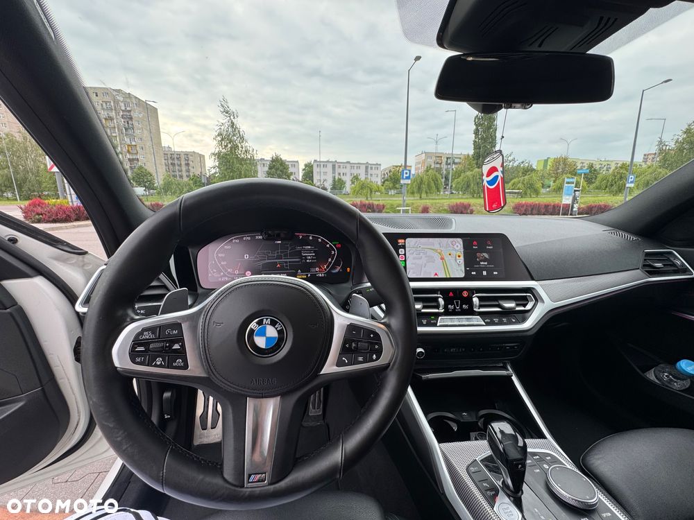 BMW Seria 3 330i M Sport sport - 11