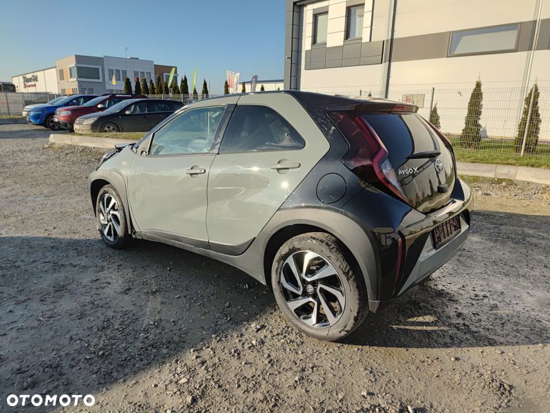 Toyota Aygo X 1.0 VVT-i Color Edition X-shift - 17