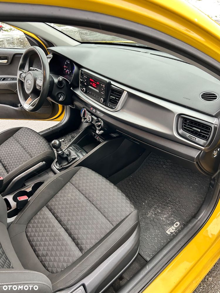 Skoda Fabia 1.0 Ambition - 29