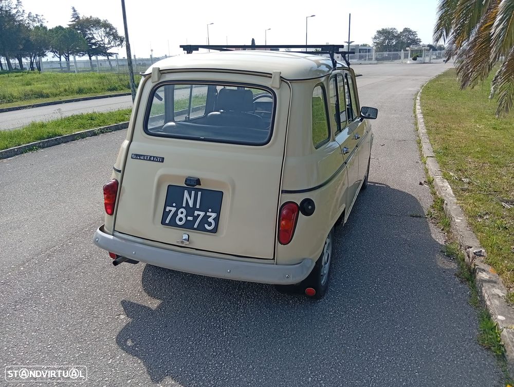 Renault 4 - 4
