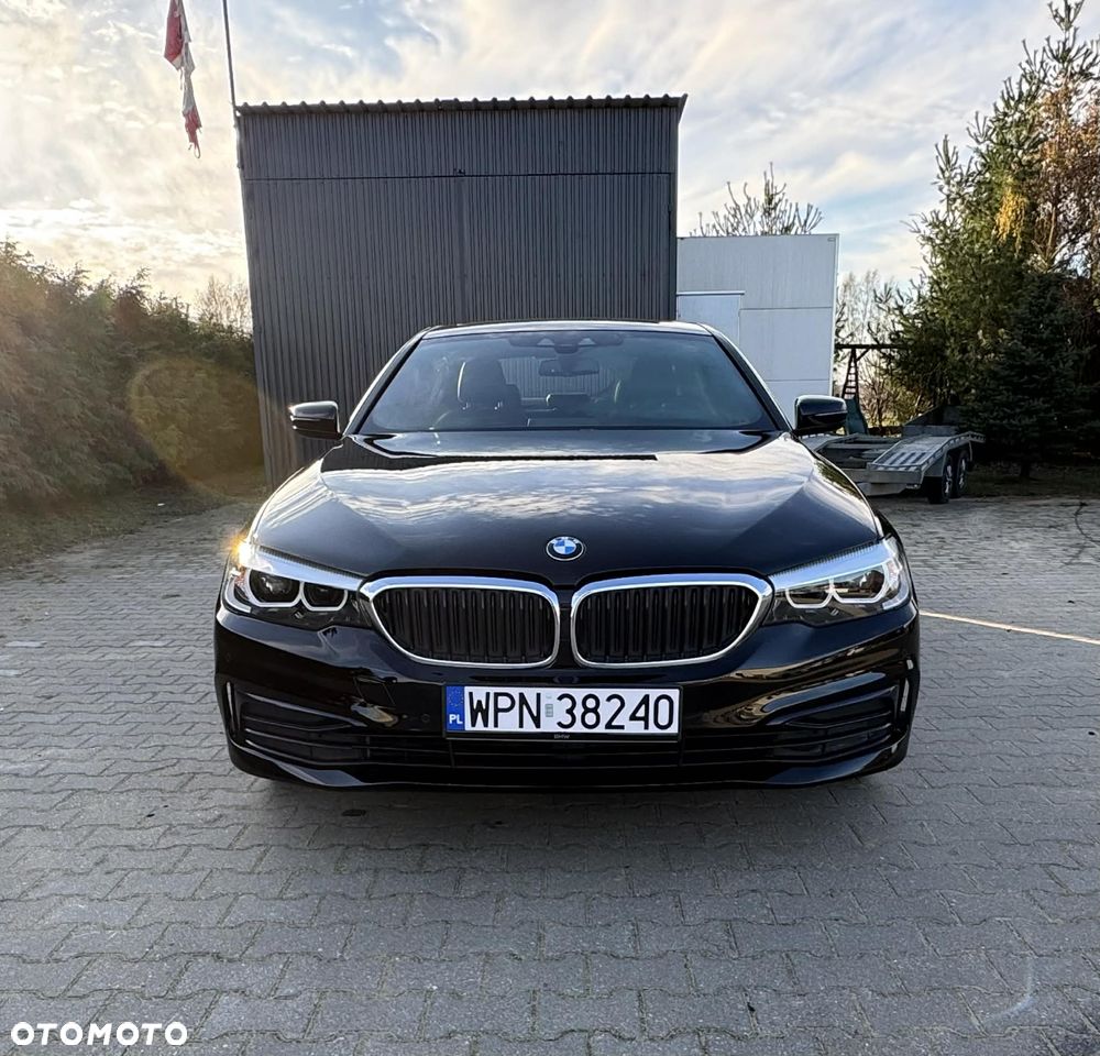 BMW Seria 5 530i Sport Line - 3