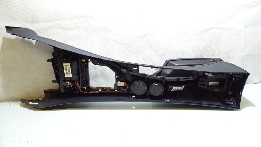 TUNEL ŚRODKOWY BMW E81 116i 2.0 - 10