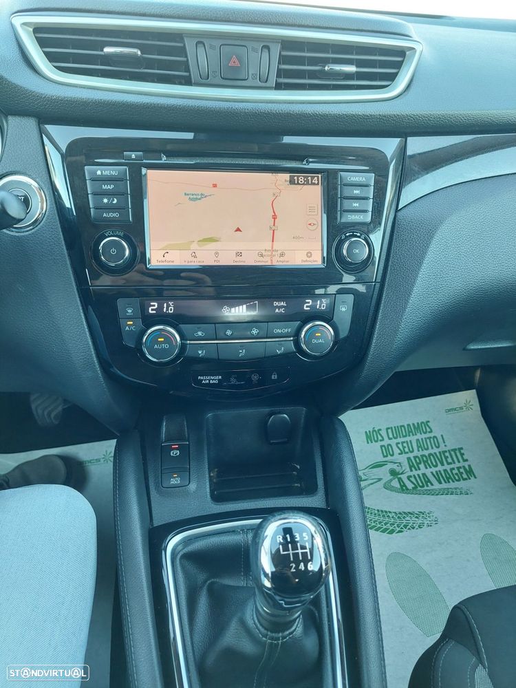 Nissan Qashqai 1.5 dCi N-Connecta - 18