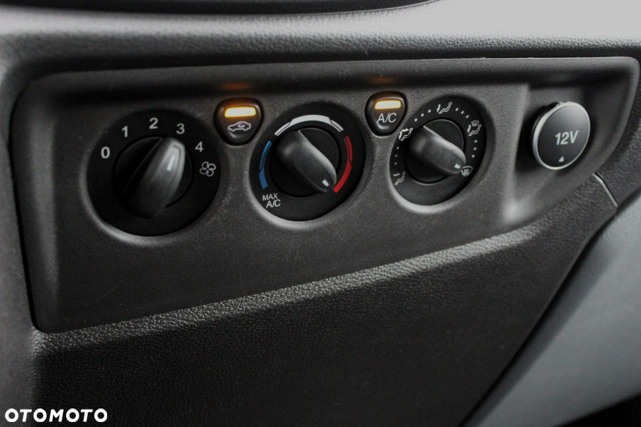 Ford Transit - 18
