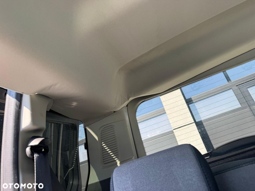 Ford Tourneo Connect 1.0 EcoBoost Start-Stop Titanium - 33