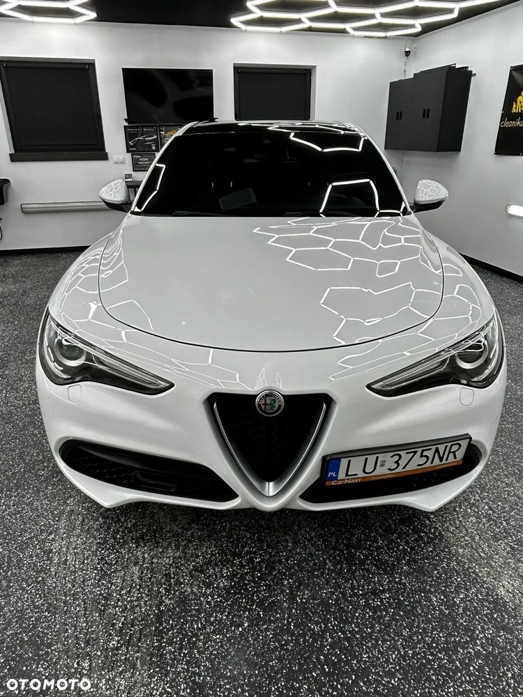 Alfa Romeo Stelvio 2.0 Turbo Executive Q4 - 5