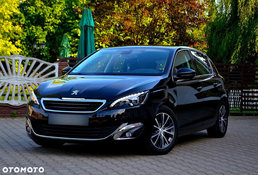 Peugeot 308 - 8