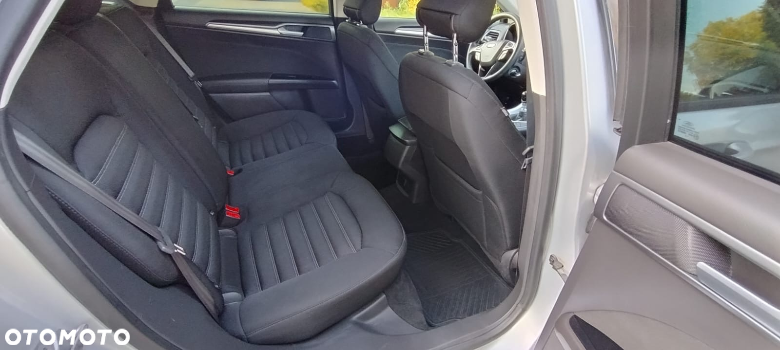 Ford Mondeo 2.0 TDCi Ambiente - 10
