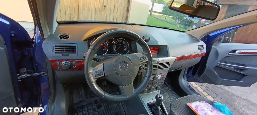 Opel Astra - 11