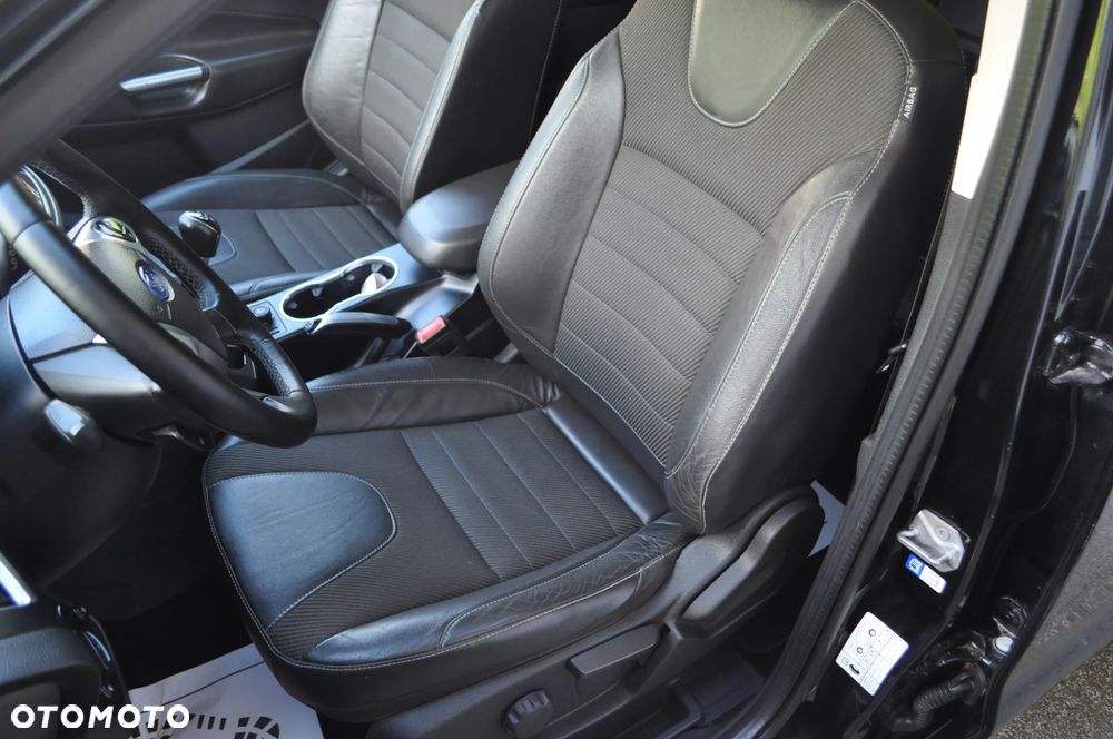 Ford Kuga 2.0 TDCi 4x4 Titanium - 21