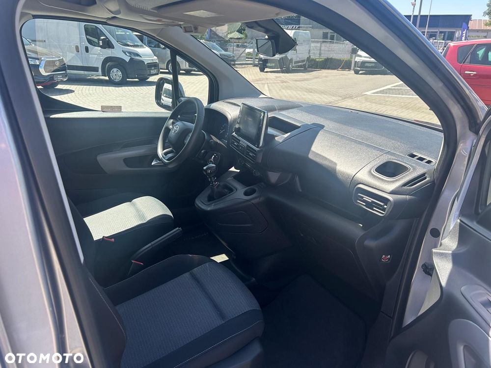 Toyota Proace City Verso Long 1.5 D-4D Business - 18