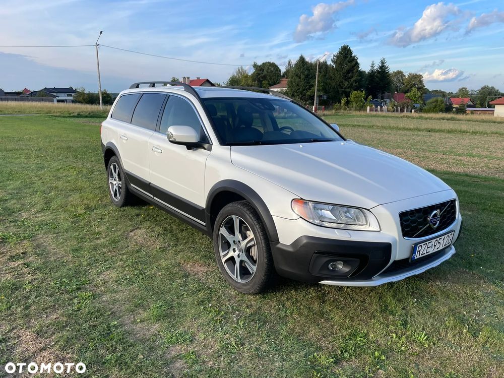 Volvo XC 70 T6 AWD Momentum - 24