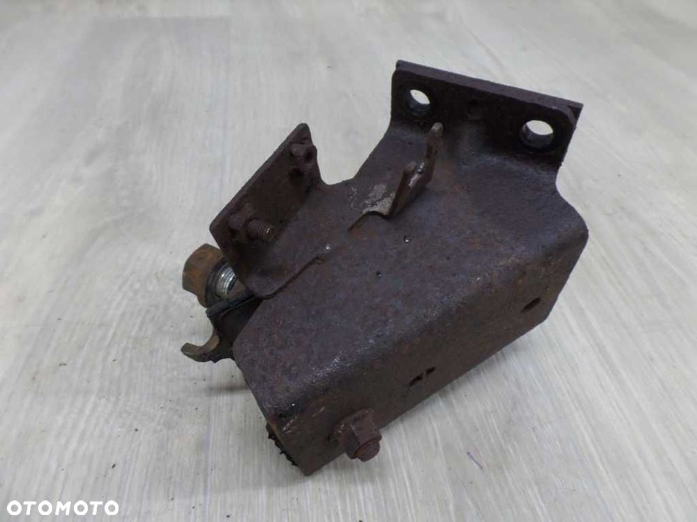 MITSUBISHI CANTER FUSO 7C18 4.9 DID LAPA PODUSZKA SILNIKA LEWA 07-14 - 3