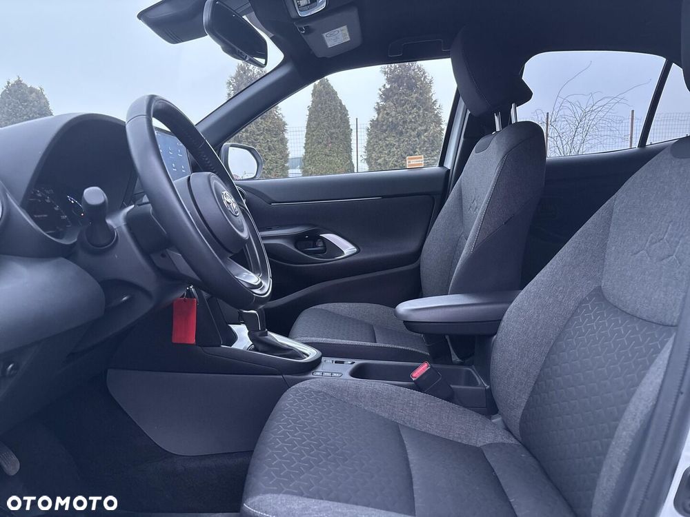 Toyota Yaris Cross Hybrid 1.5 Comfort - 18