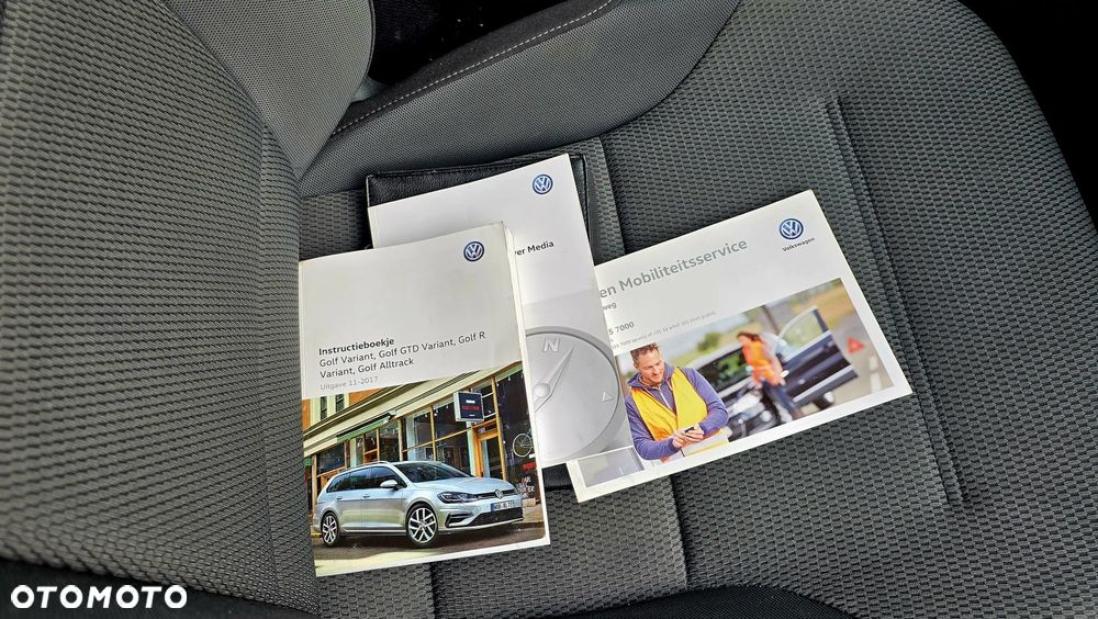 Volkswagen Golf - 17