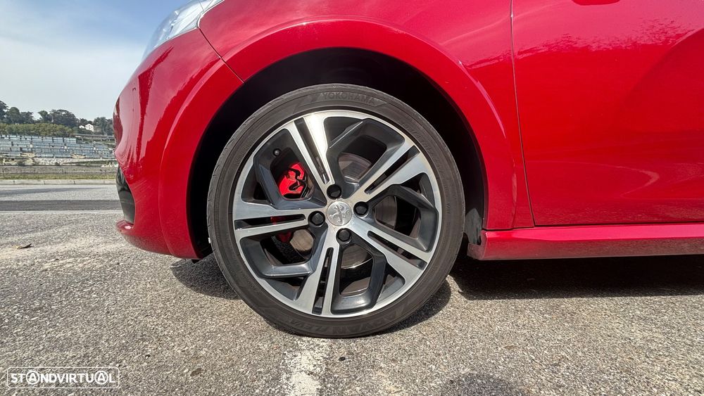 Peugeot 208 1.6 e-THP GTi - 9