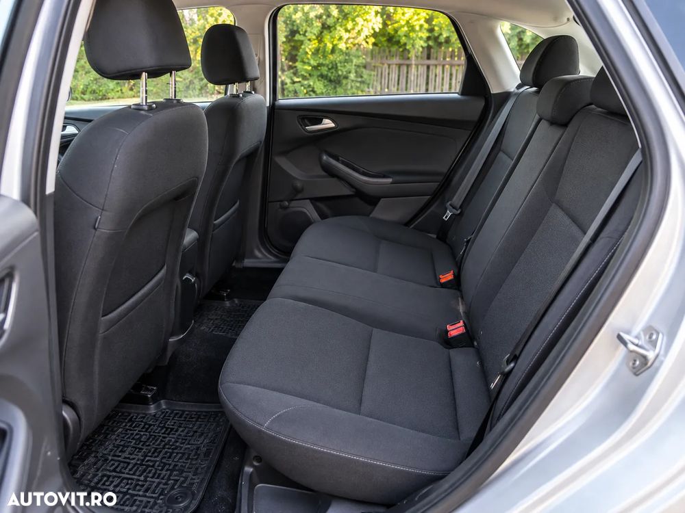 Ford Focus 1.5 TDCi ST-Line - 6
