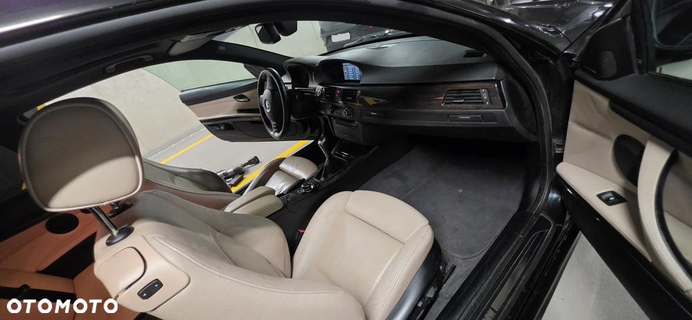 BMW Seria 3 330d xDrive - 20